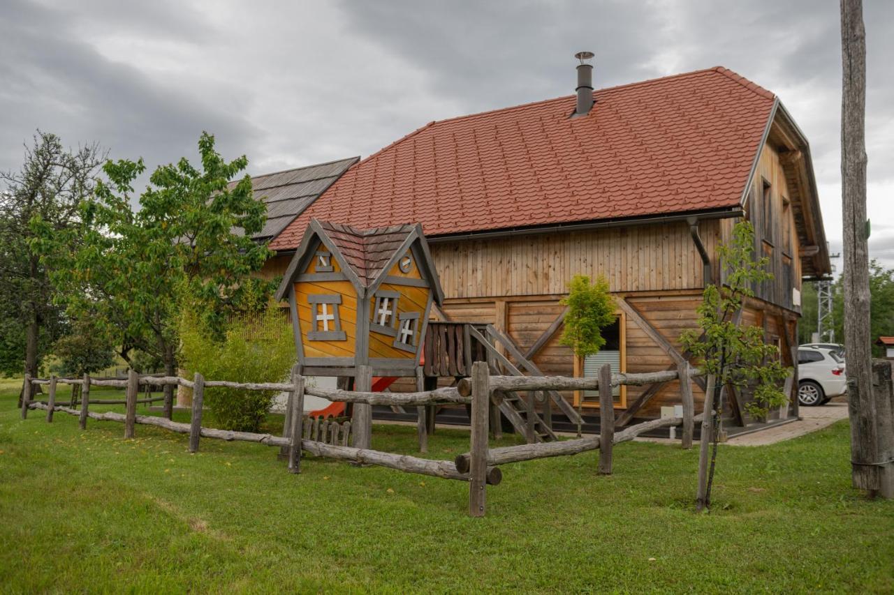 Holiday Home Virida, App Leopold III Ivancna Gorica ภายนอก รูปภาพ